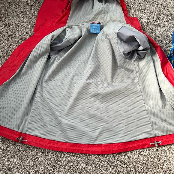 Beautiful raincoat! - Picture 6 of 6